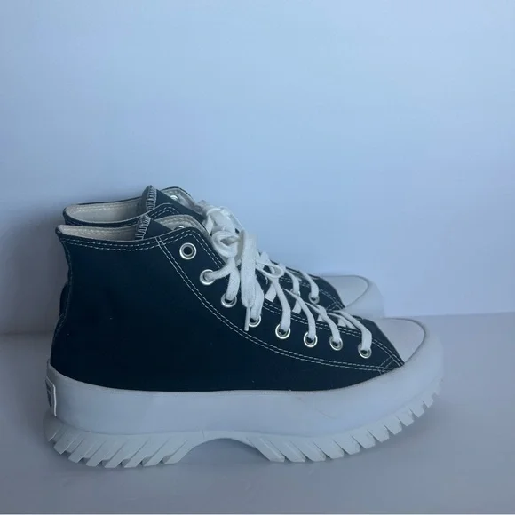 Converse chuck taylor all stars  lugged 2.0 A00870C womens 11 men’s 9 sneakers - Picture 4 of 8